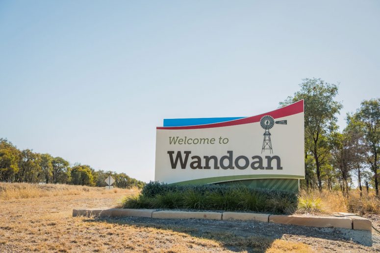 Welcome to Wandoan sign