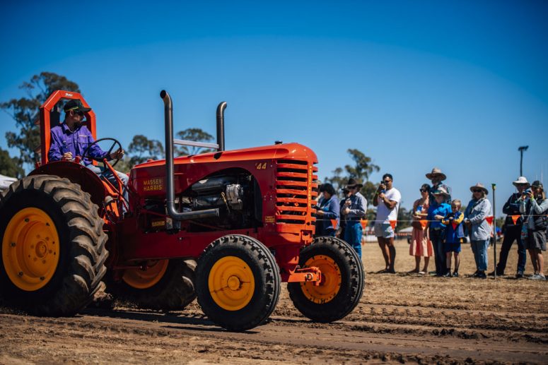 Miles Back to the Bush tractor pull
